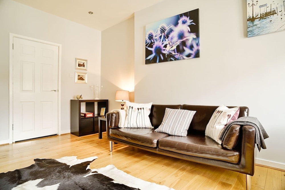 JOIVY Bright Royal Mile Apartment