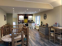 The Home Arms Cottage
