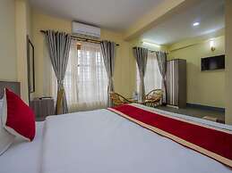 OYO 297 Hotel Aayam
