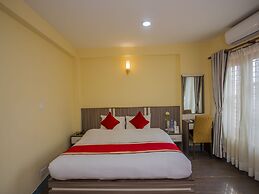OYO 297 Hotel Aayam