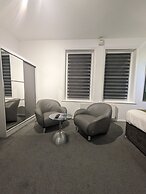 Hotel 33