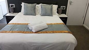 Hotel 33