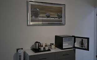 Hotel 33