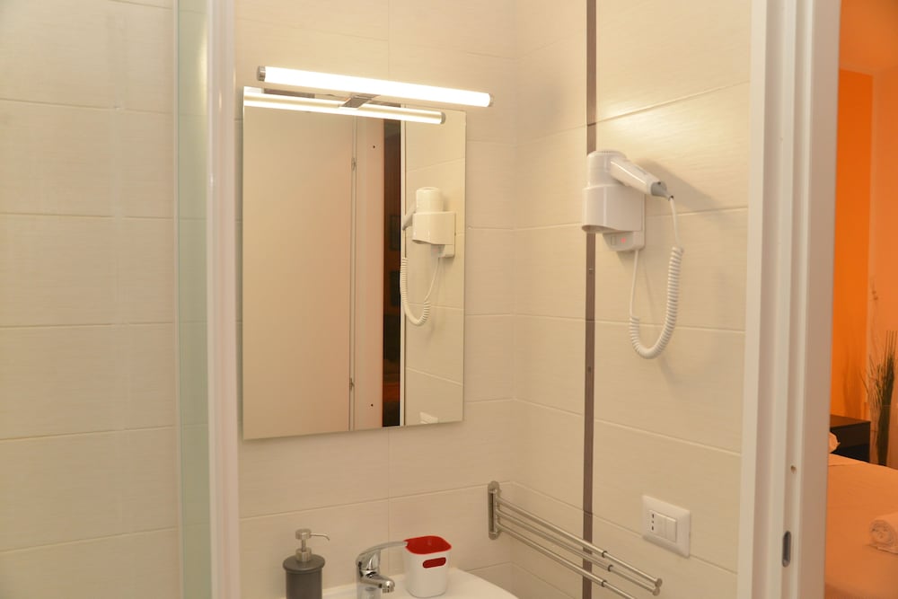 All You Need Is Rome Guesthouse