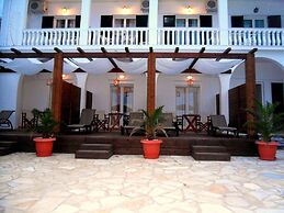 Galini beach studios