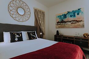 Pjazza Suites Boutique Hotel