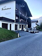 Haus Hubertus