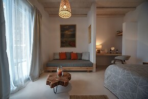 Myconian Crown Suites by Mr and Mrs White