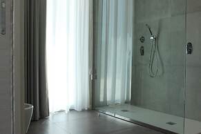 Max Luxury Suite