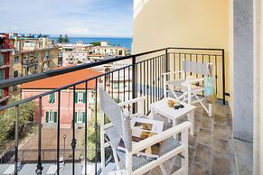 Hotel Tritone