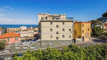 Hotel Tritone