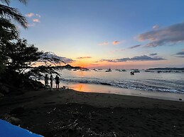 The Beach Bungalows Tamarindo B&B