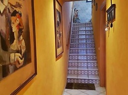 Casa De La Creu