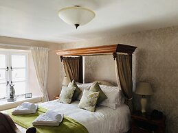 Royal Oak Inn