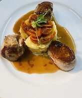 Royal Oak Inn