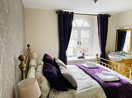 Royal Oak Inn