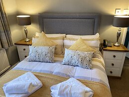 Royal Oak Inn