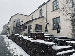 Royal Oak Inn