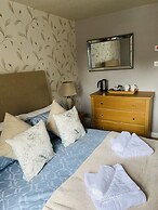 Royal Oak Inn