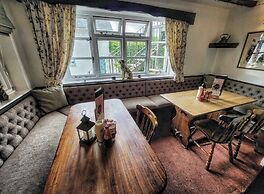 Royal Oak Inn