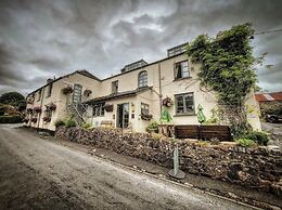 Royal Oak Inn