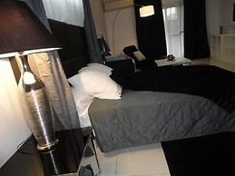 Villa French Luxe