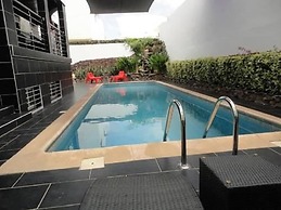 Villa French Luxe