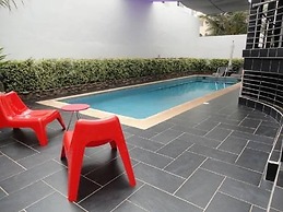 Villa French Luxe