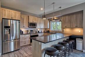 Semi-lakefront Luxury Blind Bay - Spring Specials! 2 Bedroom Cottage b