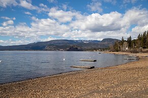 Semi-lakefront Luxury Blind Bay - Spring Specials! 2 Bedroom Cottage b