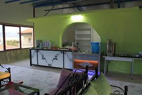 Loopy Lodge Hotel