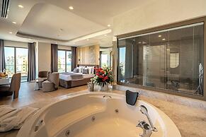 Awen Lara Hotel