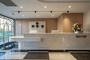 Awen Lara Hotel