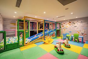 Awen Lara Hotel