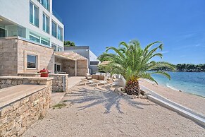 Livingstone Beach House