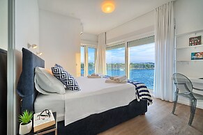 Livingstone Beach House