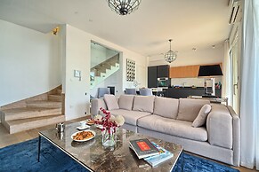Livingstone Beach House
