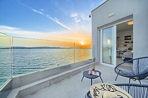 Livingstone Beach House