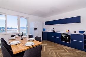 Seafront Luxury Apartments Fun