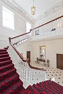 Henrietta Suites City Centre