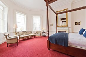 Henrietta Suites City Centre