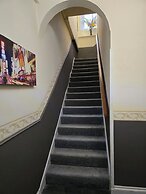 Claredon Hotel