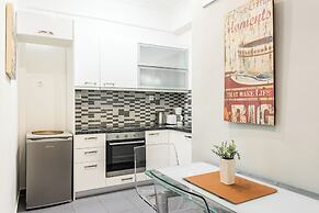 Nicholas Point Apartments and Rooms