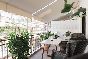 Nicholas Point Apartments and Rooms