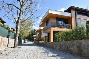 Yakut Villa