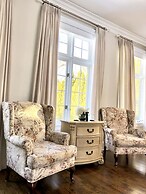 Greenview Manor Luxury Bed & Breakfast