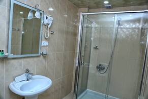 Lara Hotel
