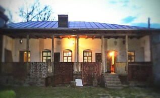 Lara Hotel