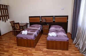 Lara Hotel