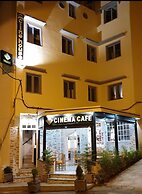 Cine House